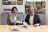 De ondertekening vond vanochtend plaats door Lars Teulings (links), manager grote strategische projecten en programma’s ProRail en Robert Ottelé (rechts), directeur Strukton Civiel